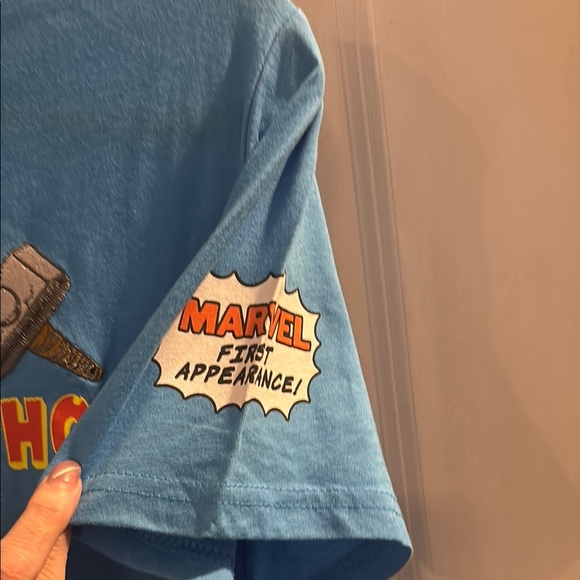 🌶️🌶️🌶️🌶️ Buy 2 or more T’s at $10 each Marvel Thor Blue T-Shirt - Picture 5 of 5